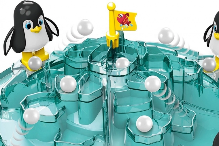 Ledena planina s ciljanom zastavicom