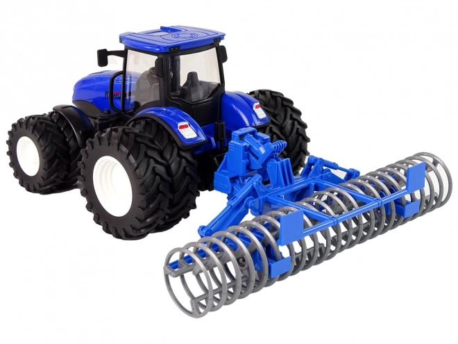 Daljinski upravljani traktor 1:24 Plavi Disk Agregat Metal