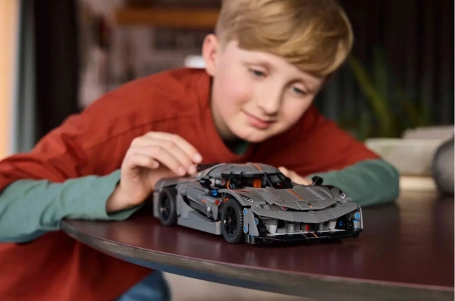 LEGO Technic 42173 Sivo hiperautomobil Koenigsegg Jesko Absolut