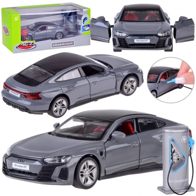 Metalni model Audi RS e-tron GT Coupe s efektima zvuka i svjetla