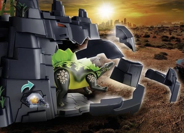 Dinosaur se izleže iz stijene