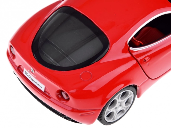 Metalni model automobila Alfa Romeo 8C Competizione skala 1:32