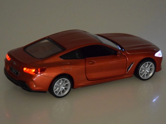 Metalni model auta BMW M850i Coupe