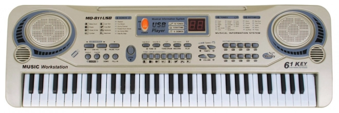 Potpuno opremljen klavijaturistički instrument