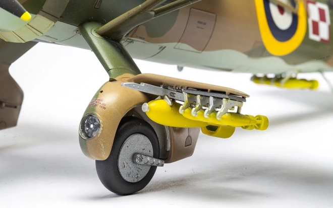 Model zrakoplova Westland Lysander Mk.I/Mk.III 1/48