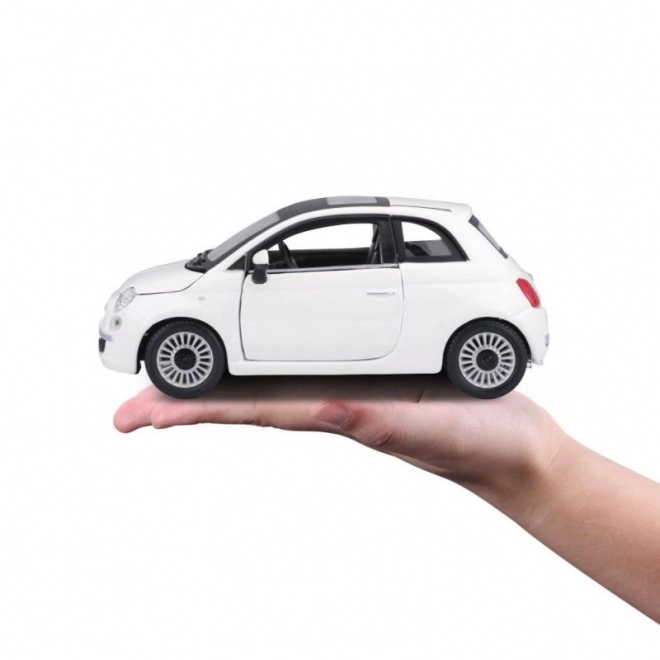 Bburago 1:24 Fiat 500 (2007) Bijeli