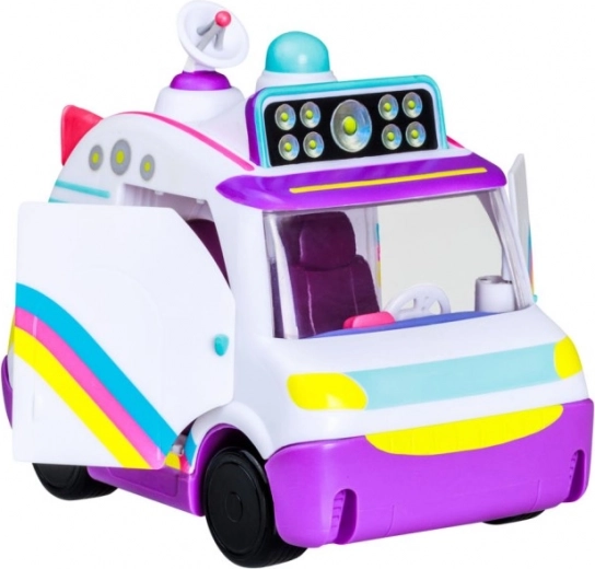 Otvarajuća vrata i detaljna unutrašnjost