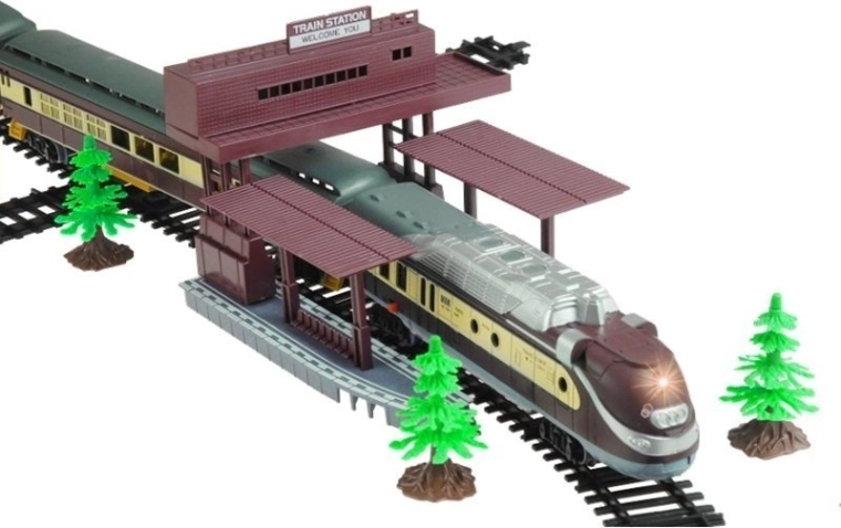 Realistična stanica i scena za priče