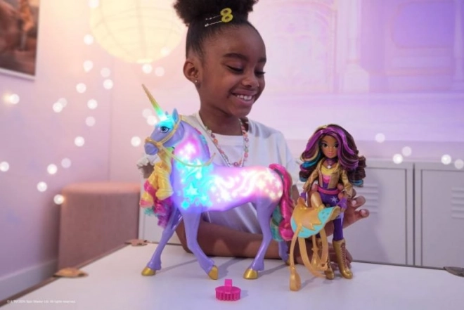 UNICORN AKADEMIJA SVJETLEĆI JEDNOROG WILDSTAR S LUTKOM SOPHIA 24cm