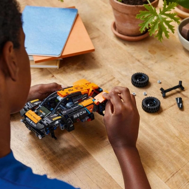 LEGO® Technic 42166 NEOM McLaren Extreme E Racing Auto
