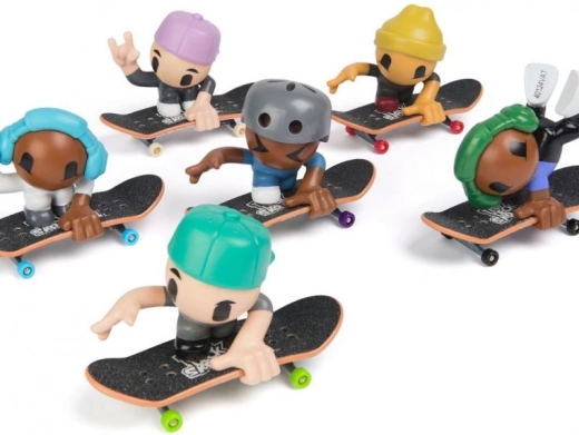 Skupljajte cijeli tim Sk8 Crew