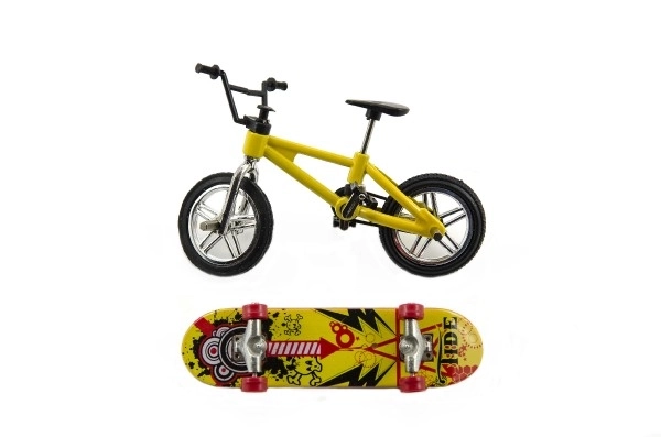 Kolo + skateboard prstni na zavrtanje plast 10cm na kartici