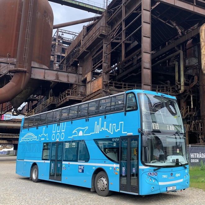 Dvodijelni autobus igračka plava 20 cm