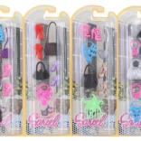 Dodaci za lutke – set cipela, torbica i ogrlica