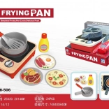 Drvena dječja kuhinjica s priborom