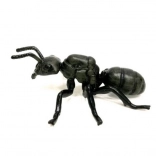 Figurica crnolesklastog mrava