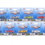 Metalni autić na kartici