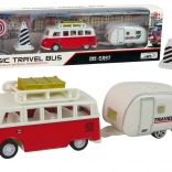 Autobus s crvenom kamp-kućicom