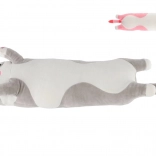 Ležeća plišana igračka mačka