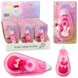 Korektor u traci ružičaste boje s ukrasom