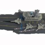 Nosač zrakoplova sa svjetlosnim i zvučnim efektima