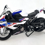 Motocikl BMW S1000RR u mjerilu 1:12 bijeli